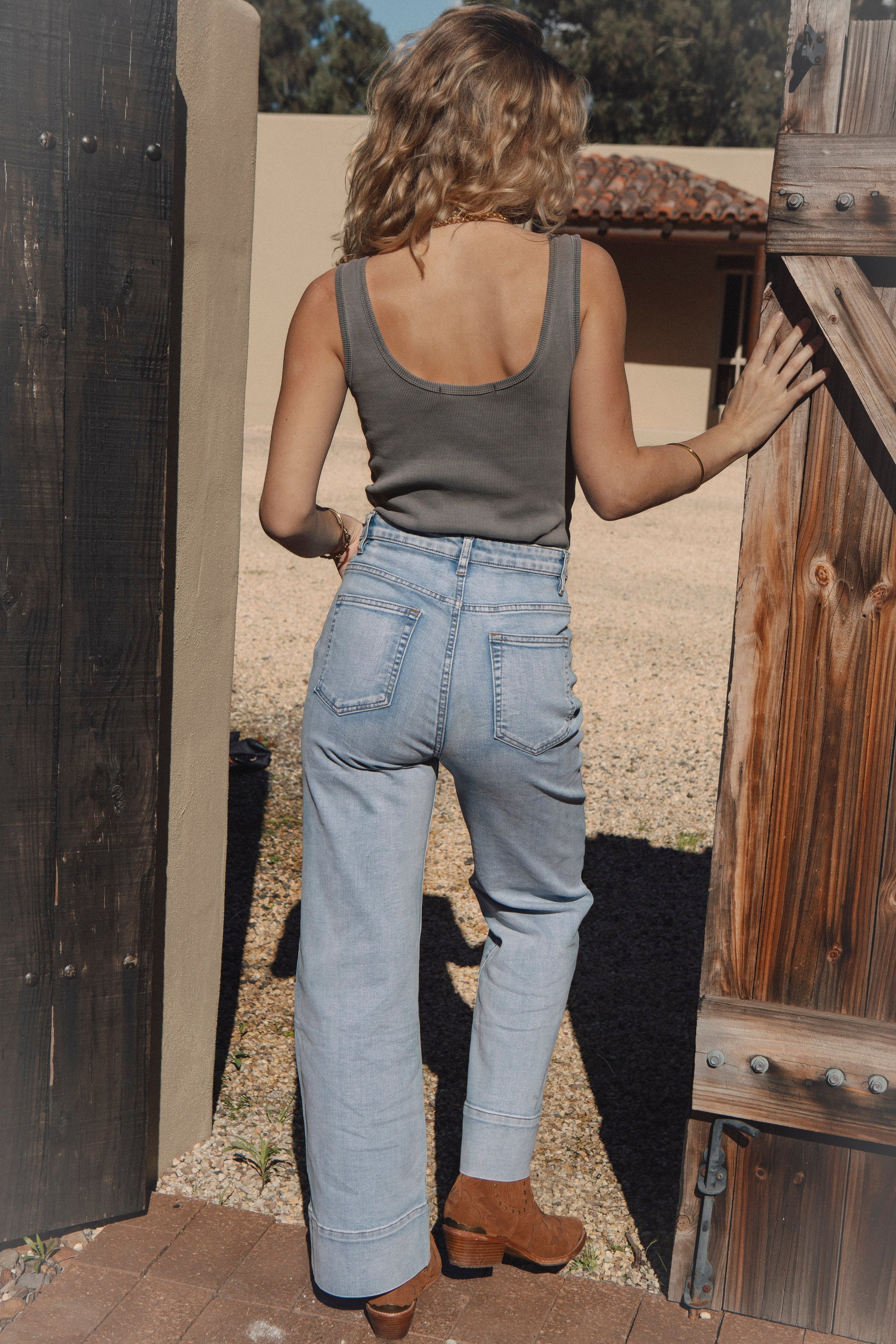Paris Vintage Jean Light Wash - rear view