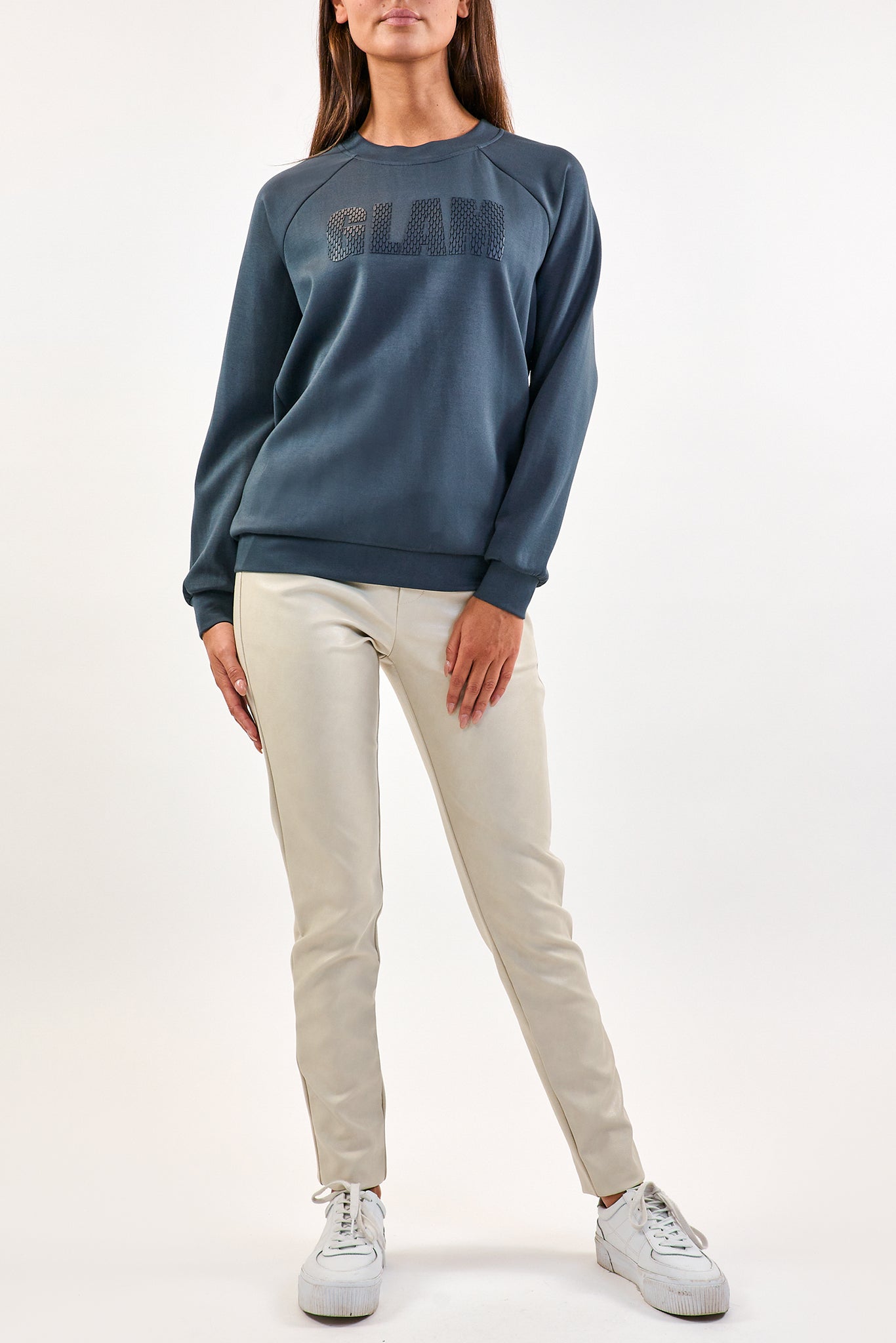 Dania sweater