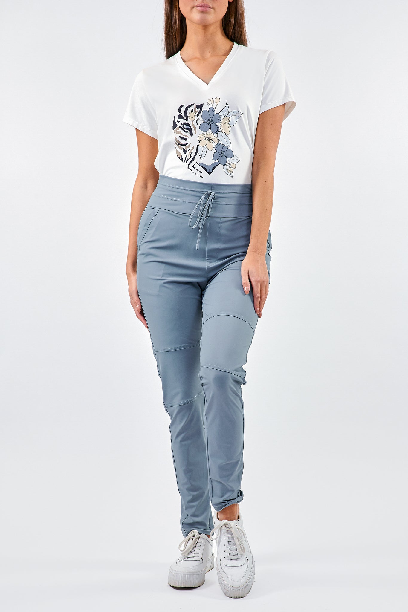 Ama T-shirt