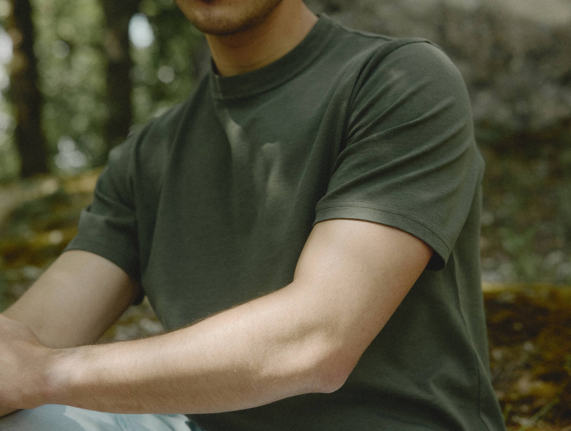 Pétrone T-shirt manches courtes coton bio tencel vert kaki homme#couleur_vert-kaki