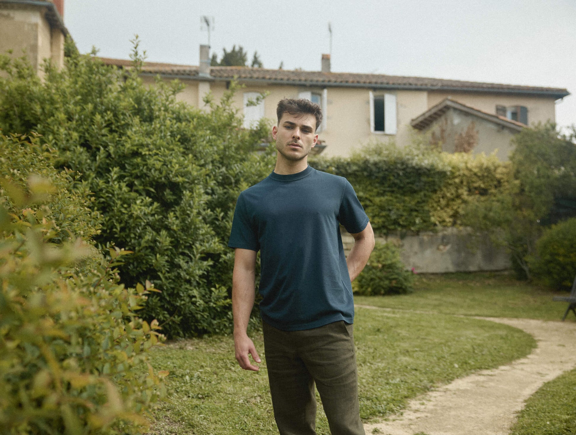 Pétrone T-shirt manches courtes coton bio tencel bleu marine homme#couleur_bleu-marine