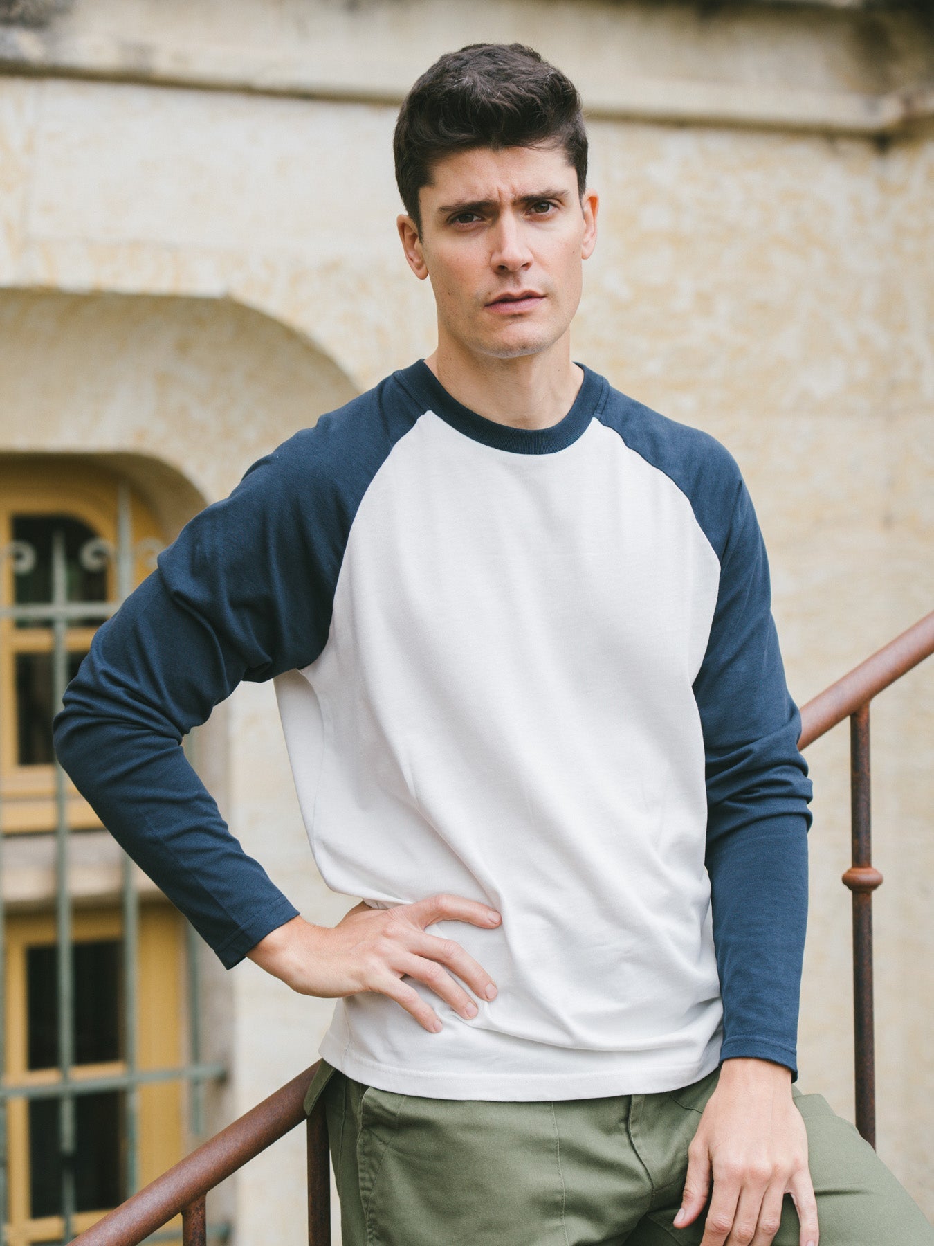 Pétrone T-shirt manches courtes coton bio tencel blanc crème homme#couleur_raglan-blanc-crème---bleu-marine