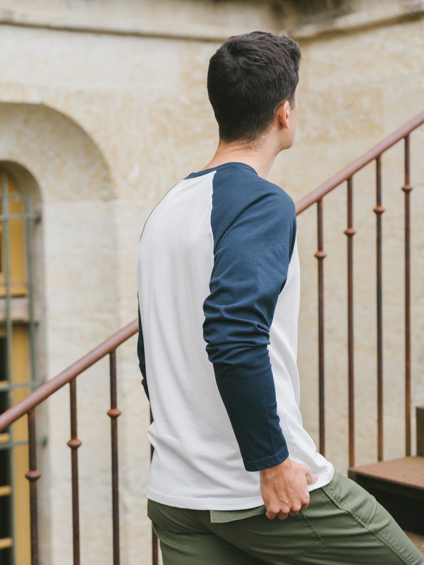 Pétrone T-shirt manches courtes coton bio tencel blanc crème homme#couleur_raglan-blanc-crème---bleu-marine