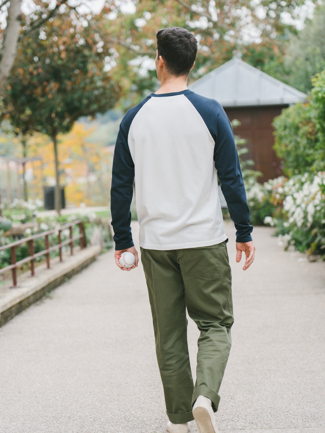 Pétrone T-shirt manches courtes coton bio tencel blanc crème homme#couleur_raglan-blanc-crème---bleu-marine