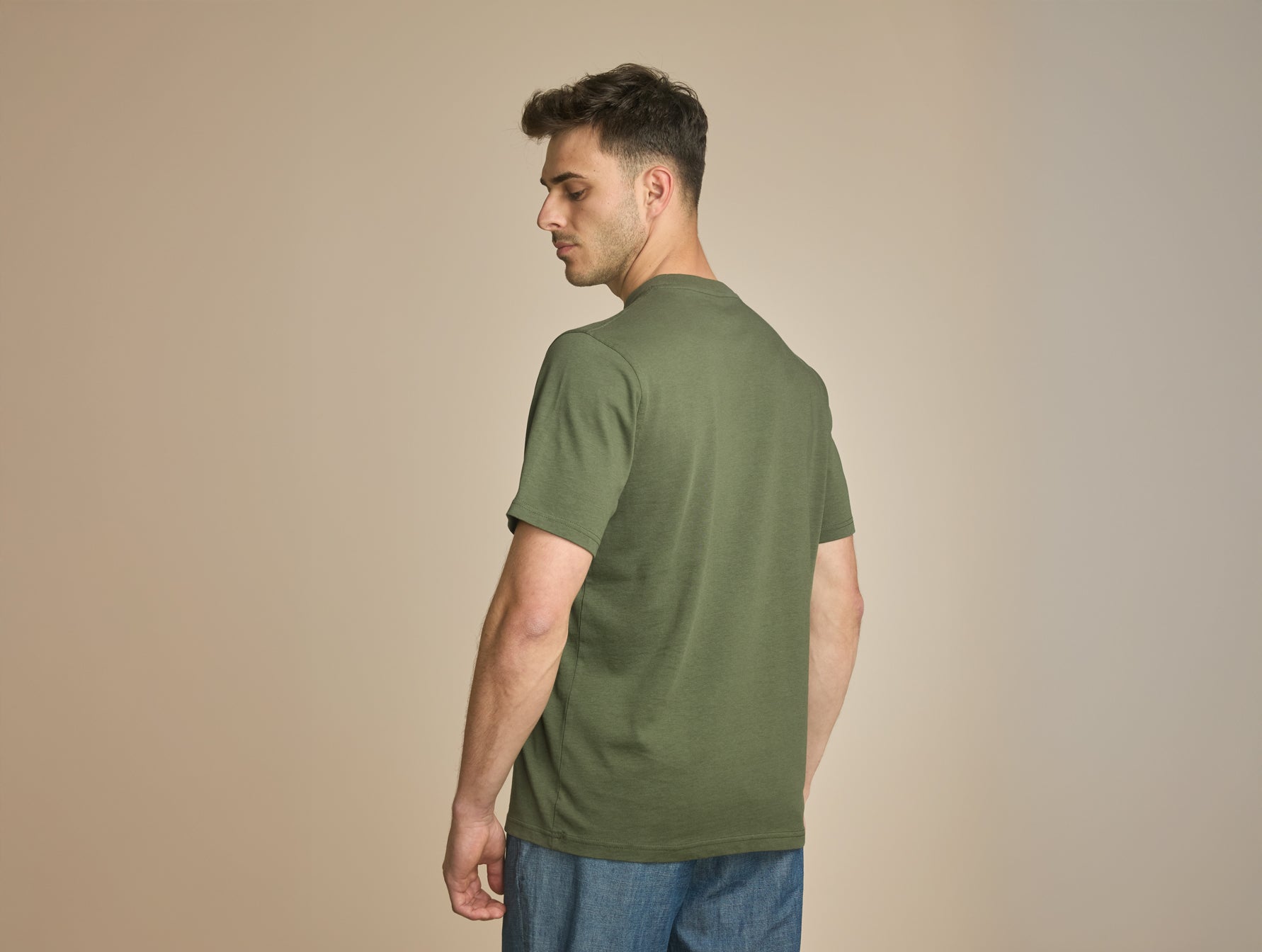 Pétrone T-shirt manches courtes coton bio tencel vert kaki homme#couleur_vert-kaki