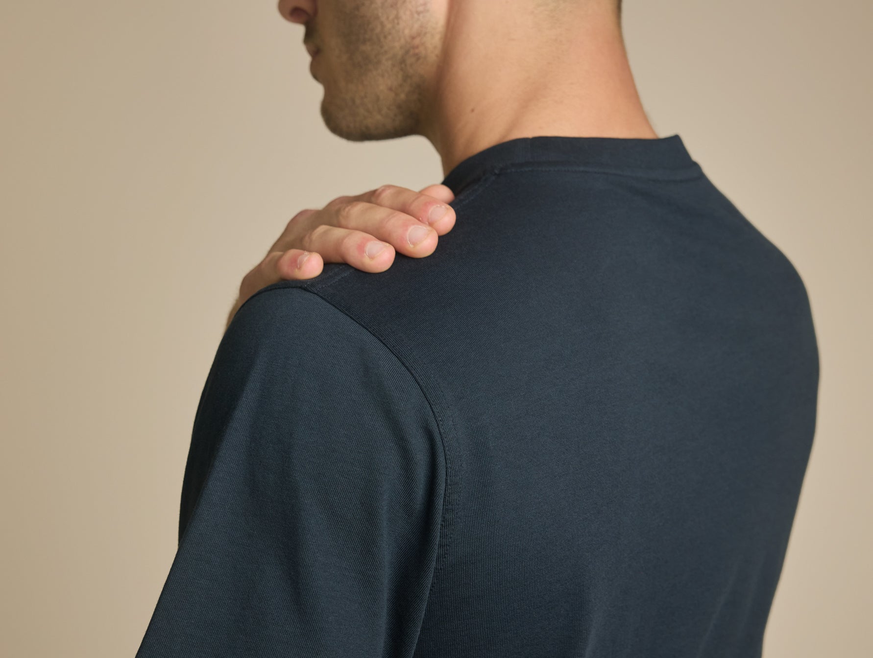 Pétrone T-shirt manches courtes coton bio tencel bleu marine homme#couleur_bleu-marine